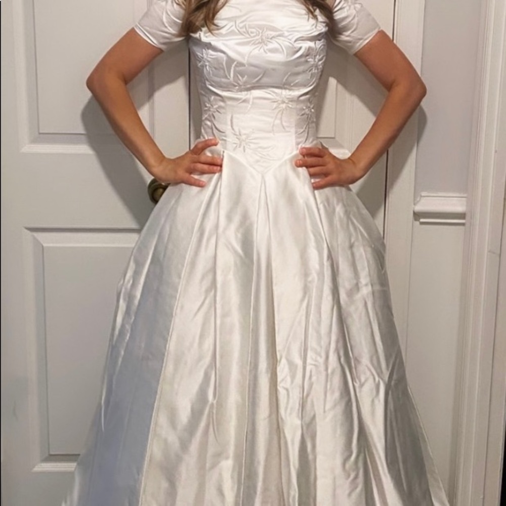 Wedding dress ivory